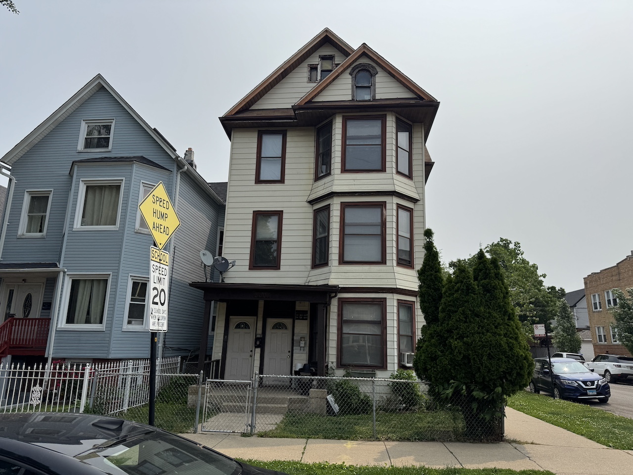 3801 N Albany Avenue, Chicago, IL 60618