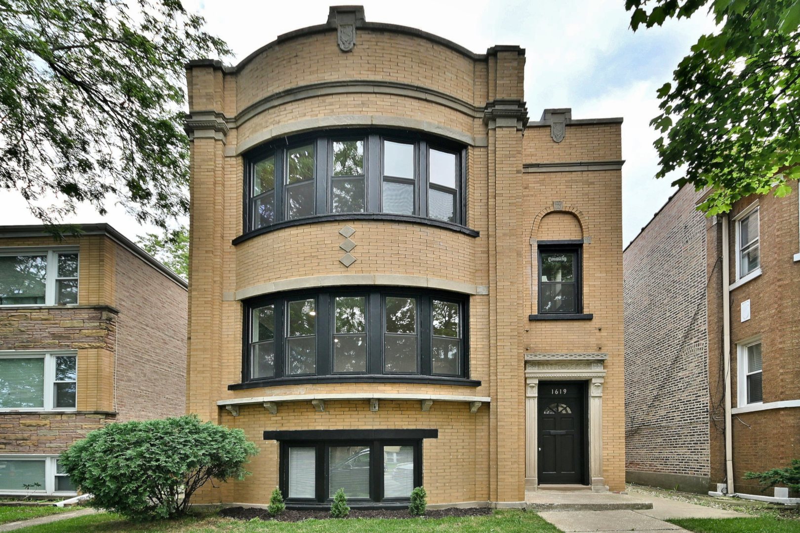 1619 Oak Park Avenue, Berwyn, IL 60402