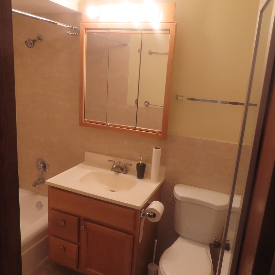 7234 W North Avenue #1008, Elmwood Park, IL 60707