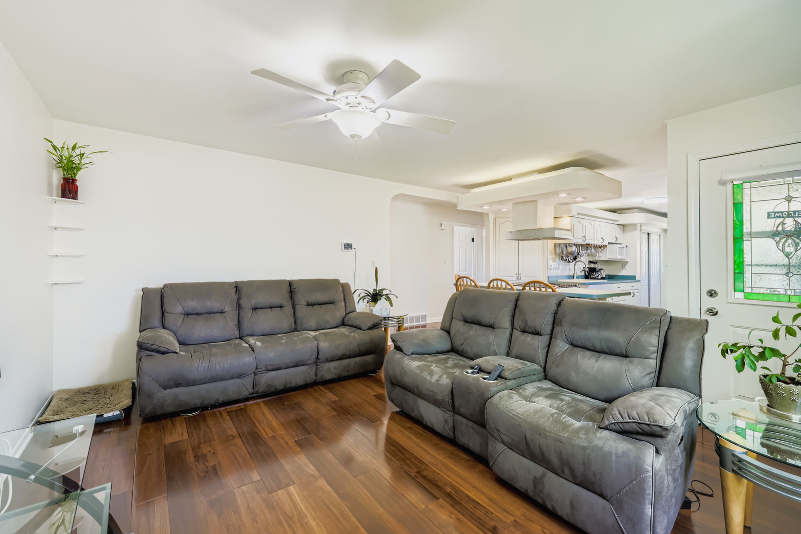 963 S Fletcher Drive, Wheeling, IL 60090