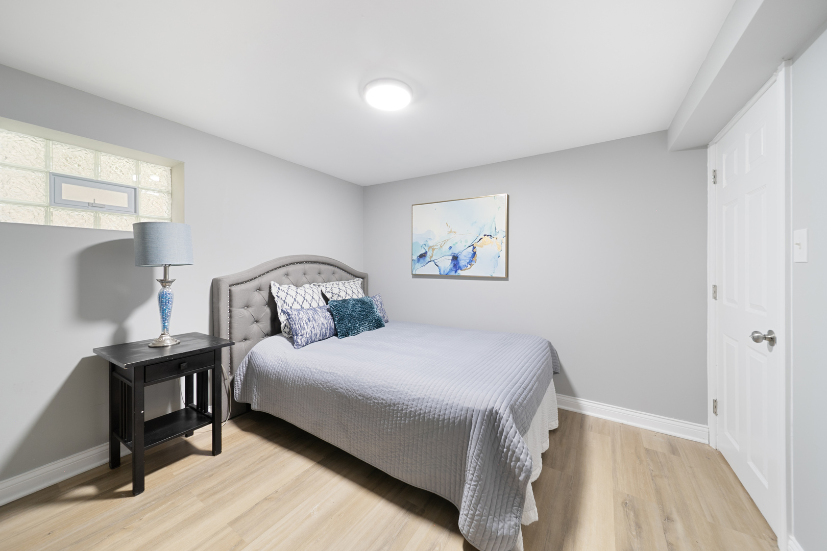 7652 1/2 S Coles Avenue, Chicago, IL 60649