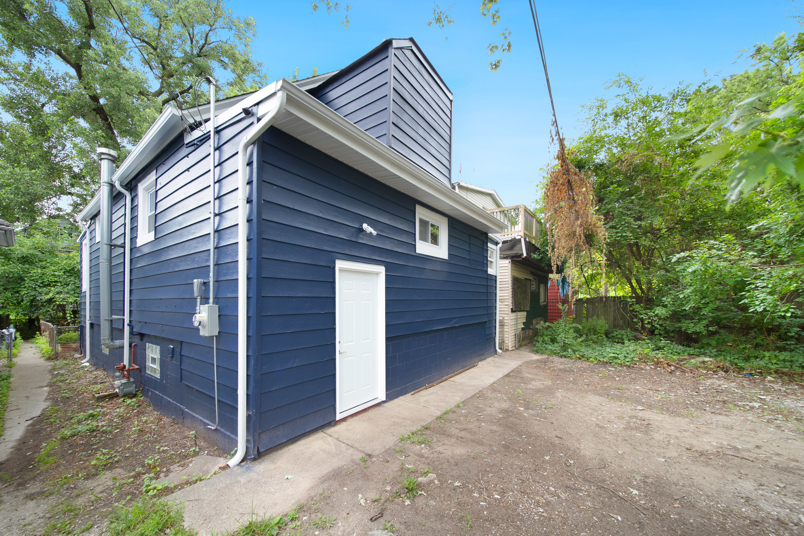 7652 1/2 S Coles Avenue, Chicago, IL 60649