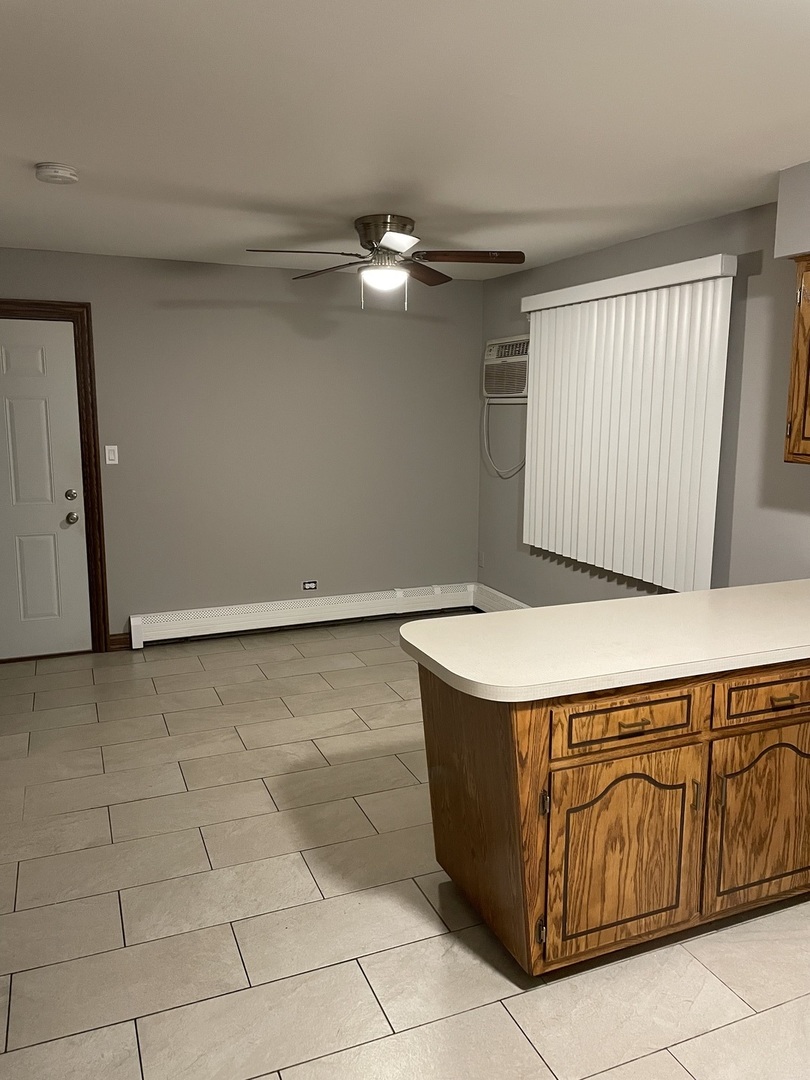 10301 Mcvicker Avenue, Chicago Ridge, IL 60415