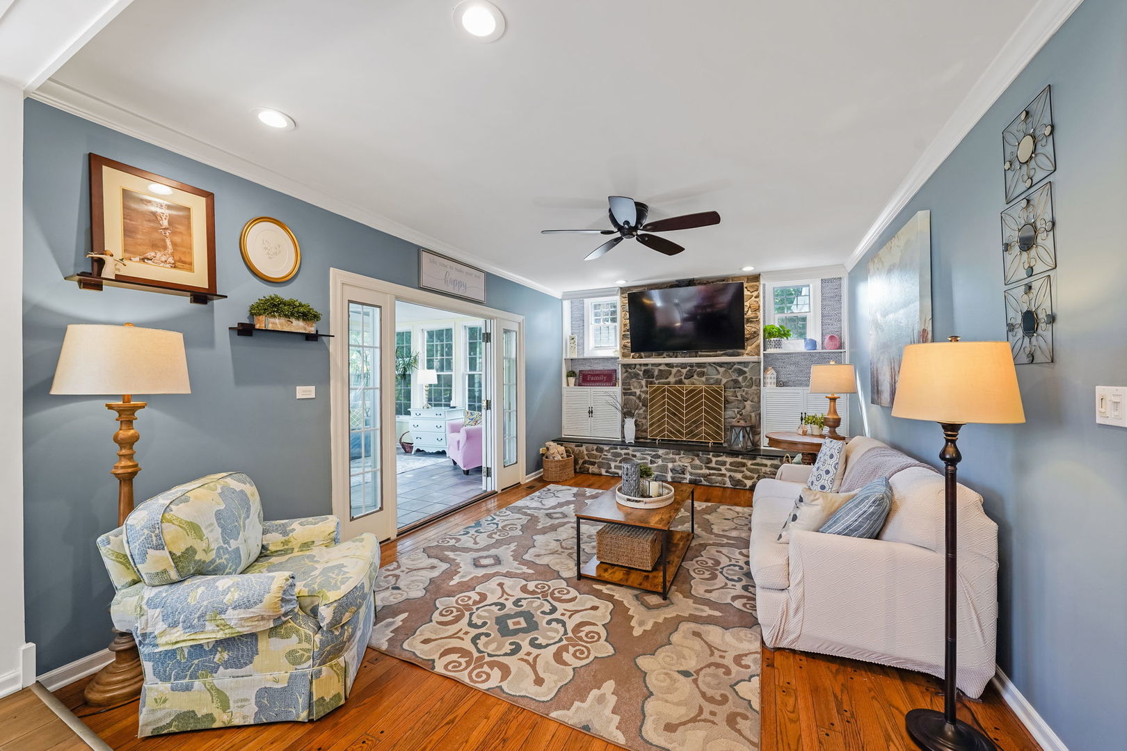 1S771 Carrol Gate Road, Wheaton, IL 60189
