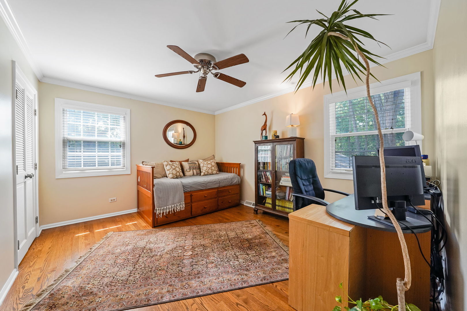 1S771 Carrol Gate Road, Wheaton, IL 60189
