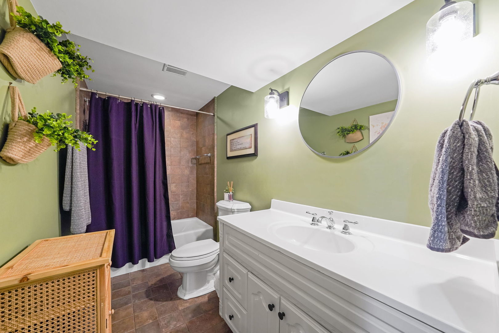 1S771 Carrol Gate Road, Wheaton, IL 60189