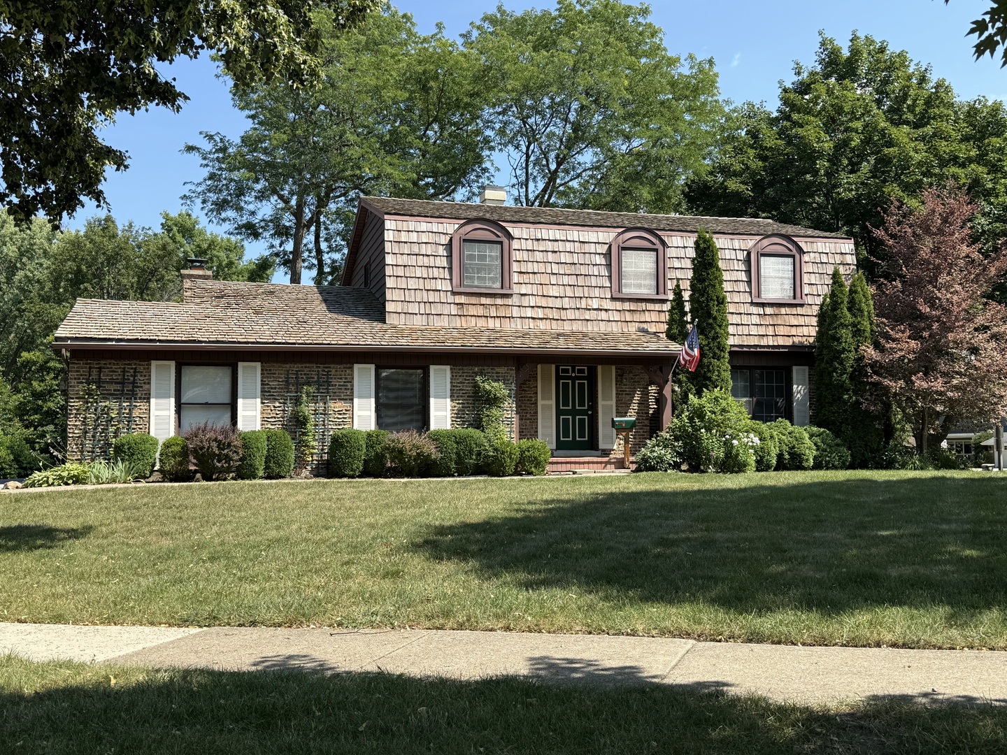 827 5th Avenue, Libertyville, IL 60048