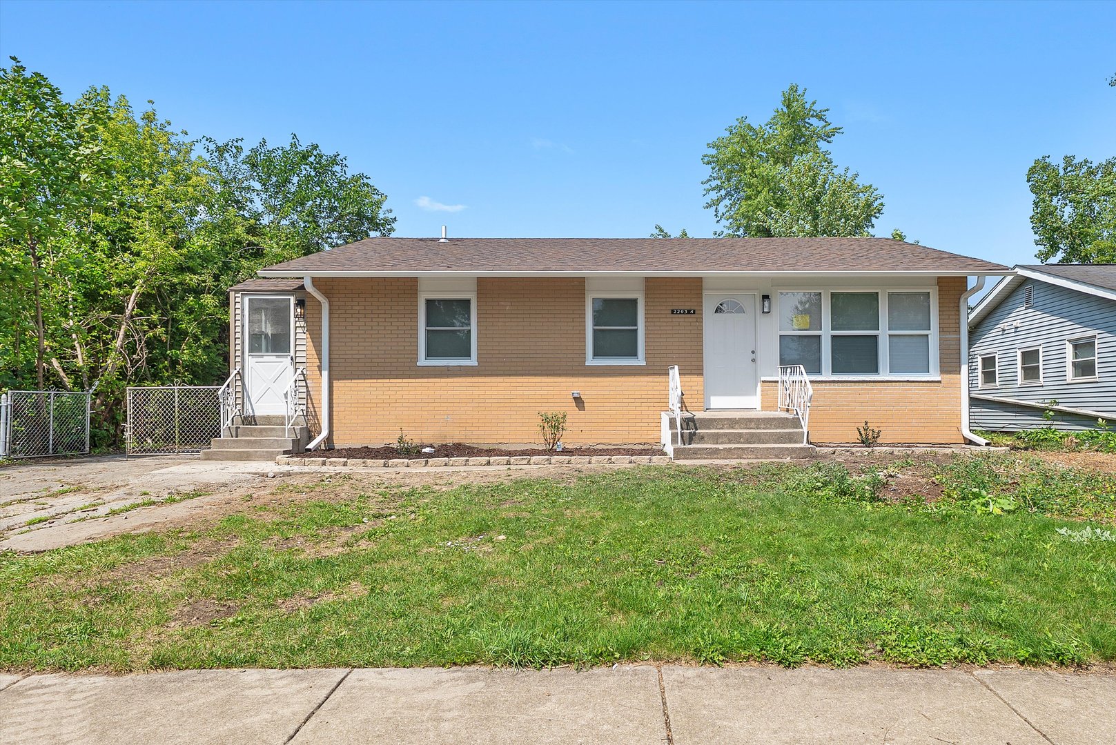 2203 220th  A Street, Sauk Village, IL 60411