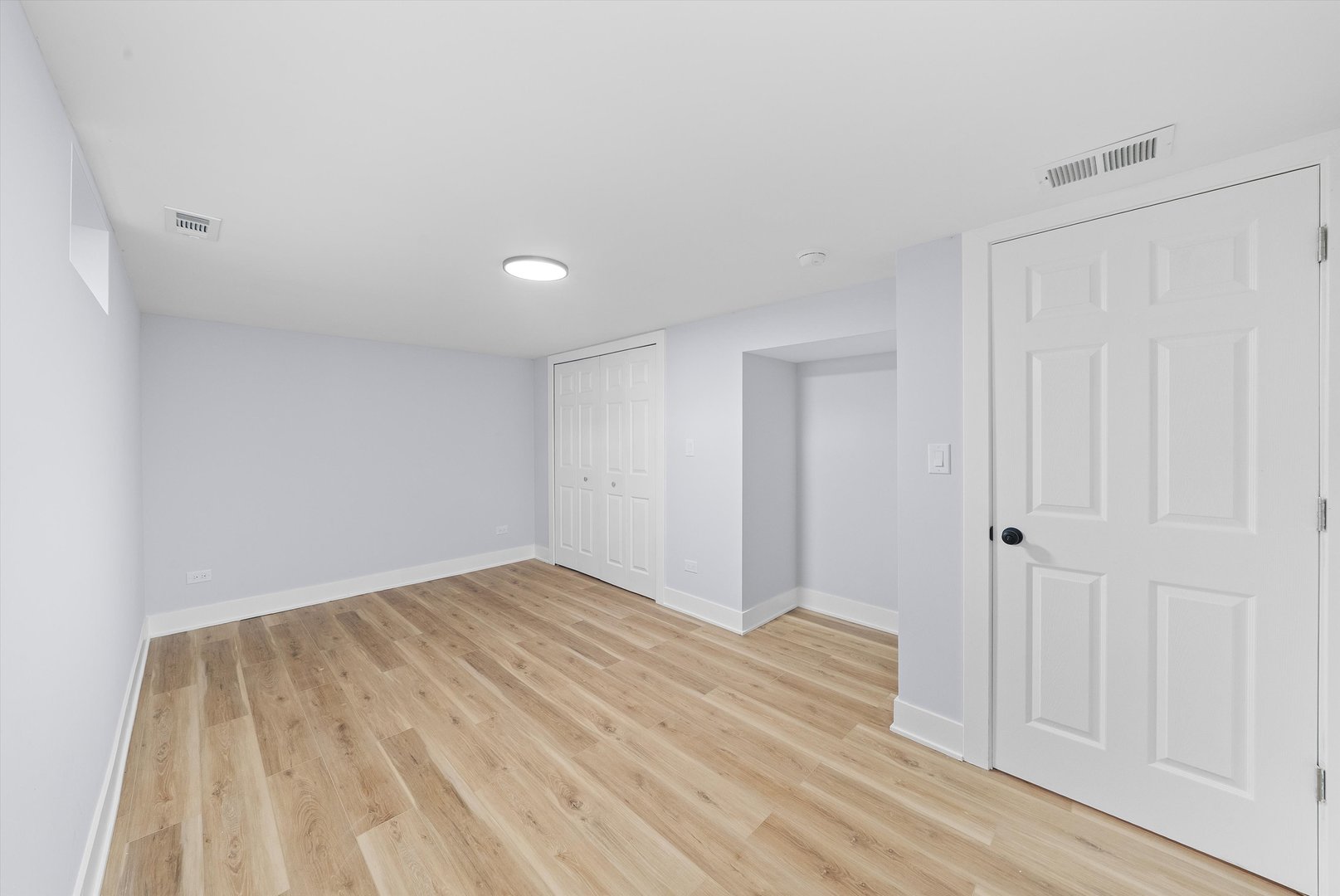 2203 220th A Street, Sauk Village, IL 60411