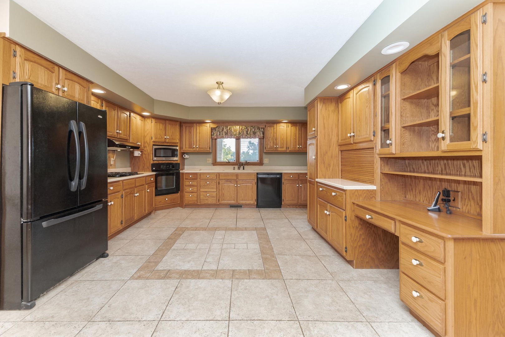 9222 Abbey Way, Downs, IL 61736