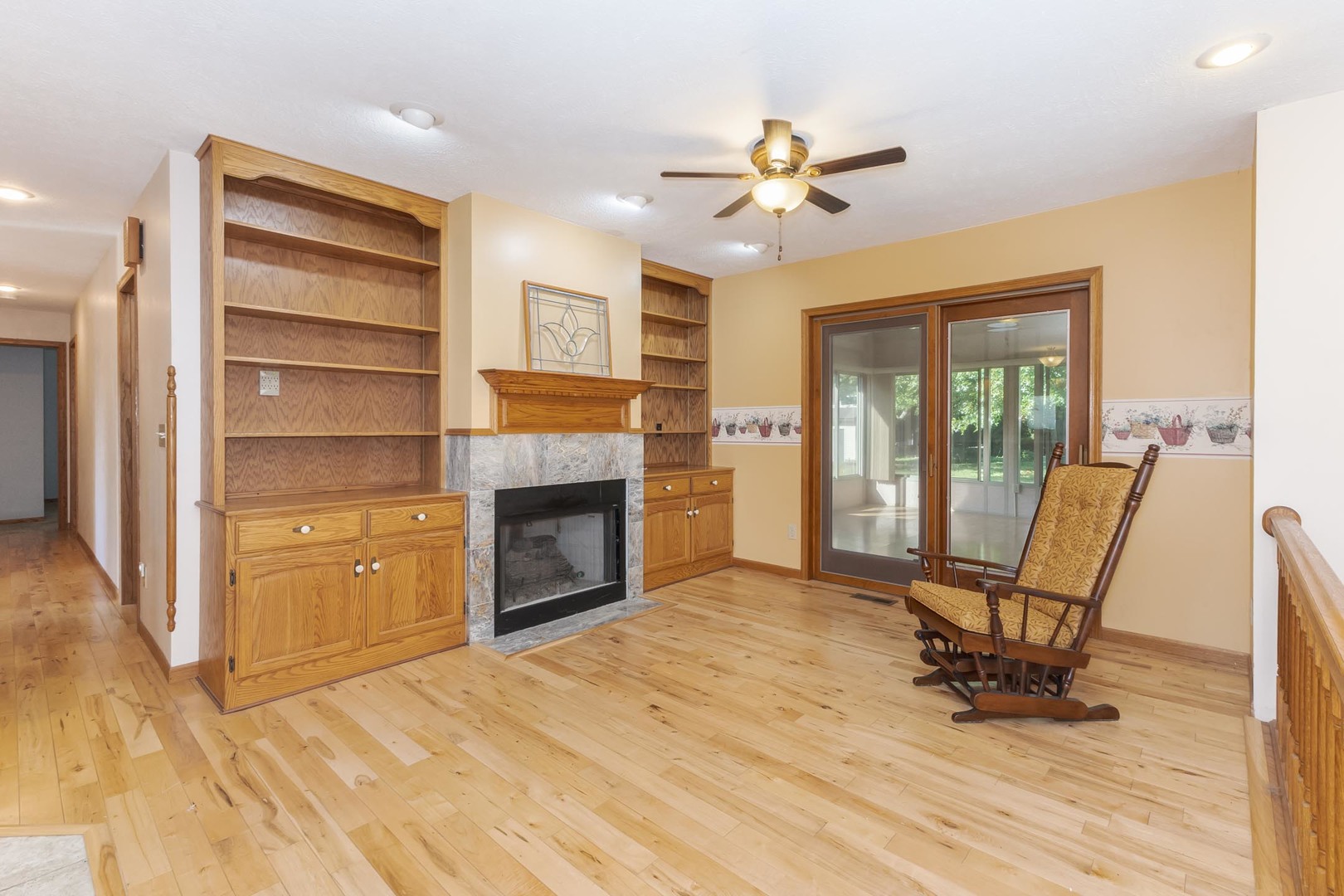 9222 Abbey Way, Downs, IL 61736