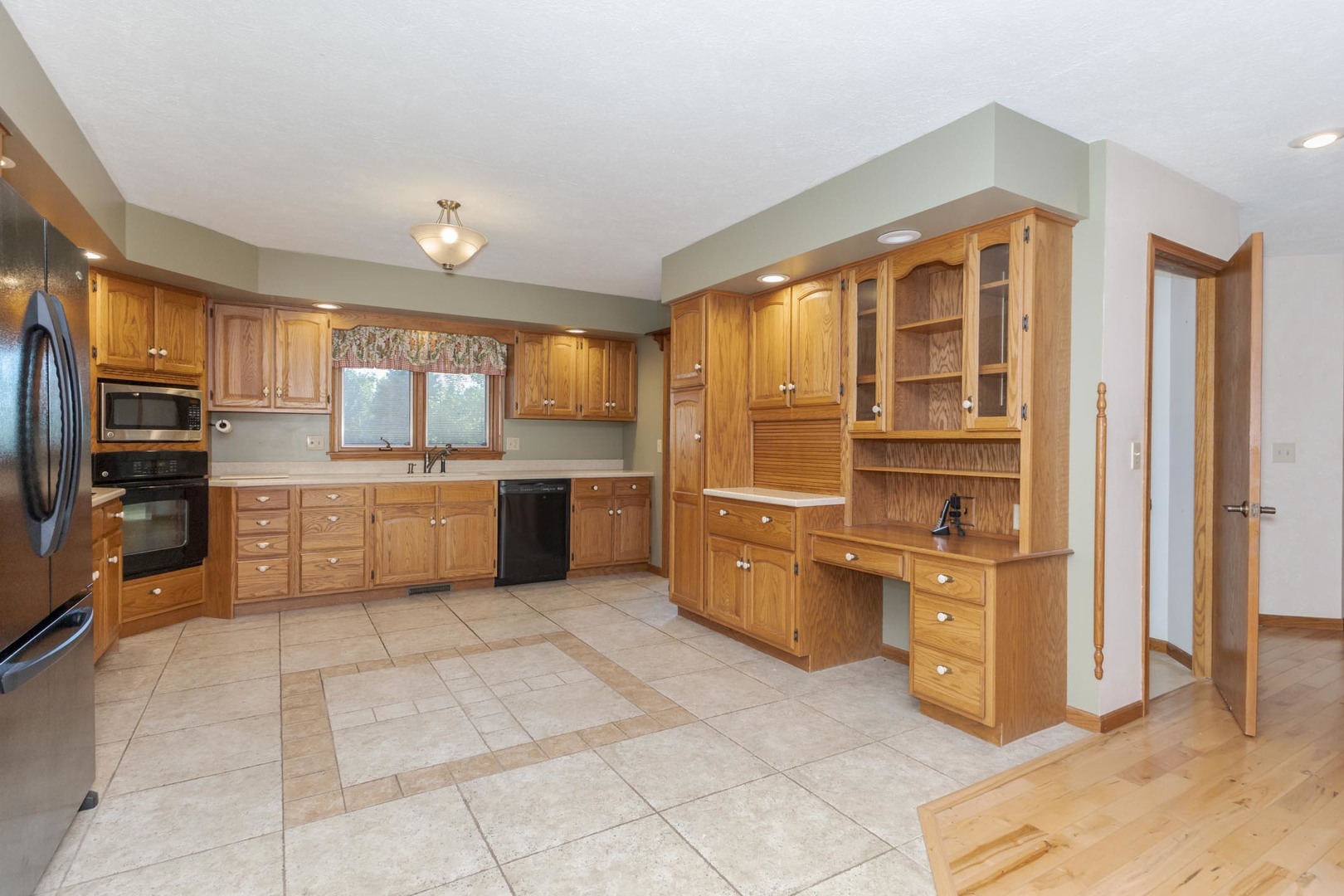 9222 Abbey Way, Downs, IL 61736