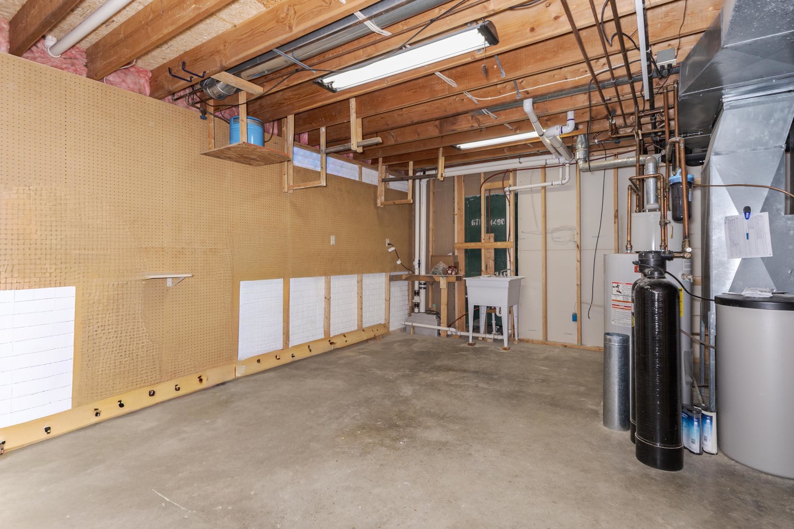 9222 Abbey Way, Downs, IL 61736