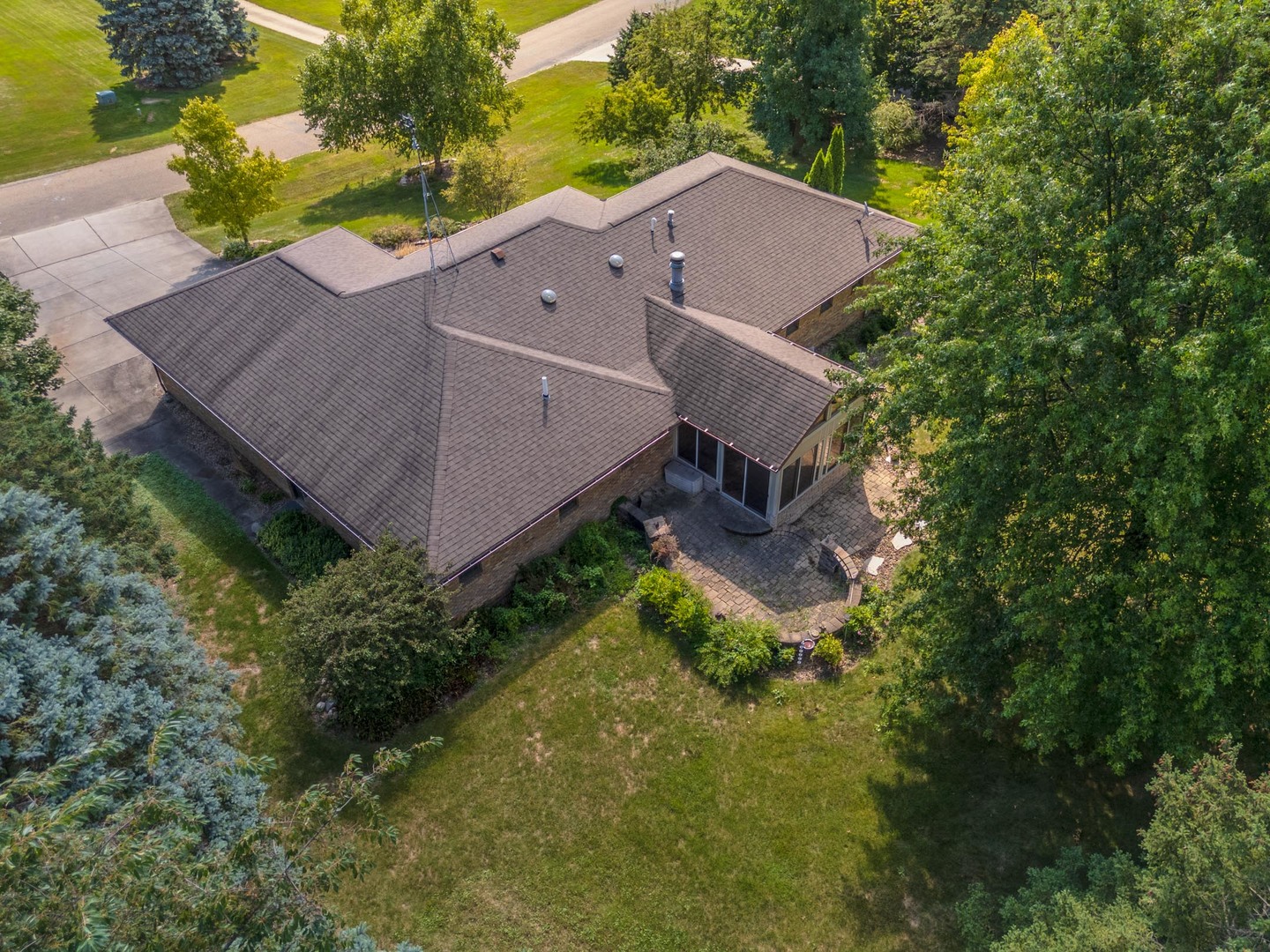 9222 Abbey Way, Downs, IL 61736