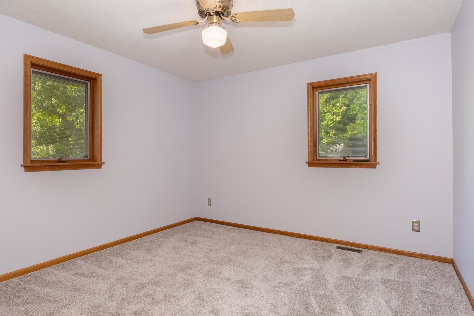 9222 Abbey Way, Downs, IL 61736