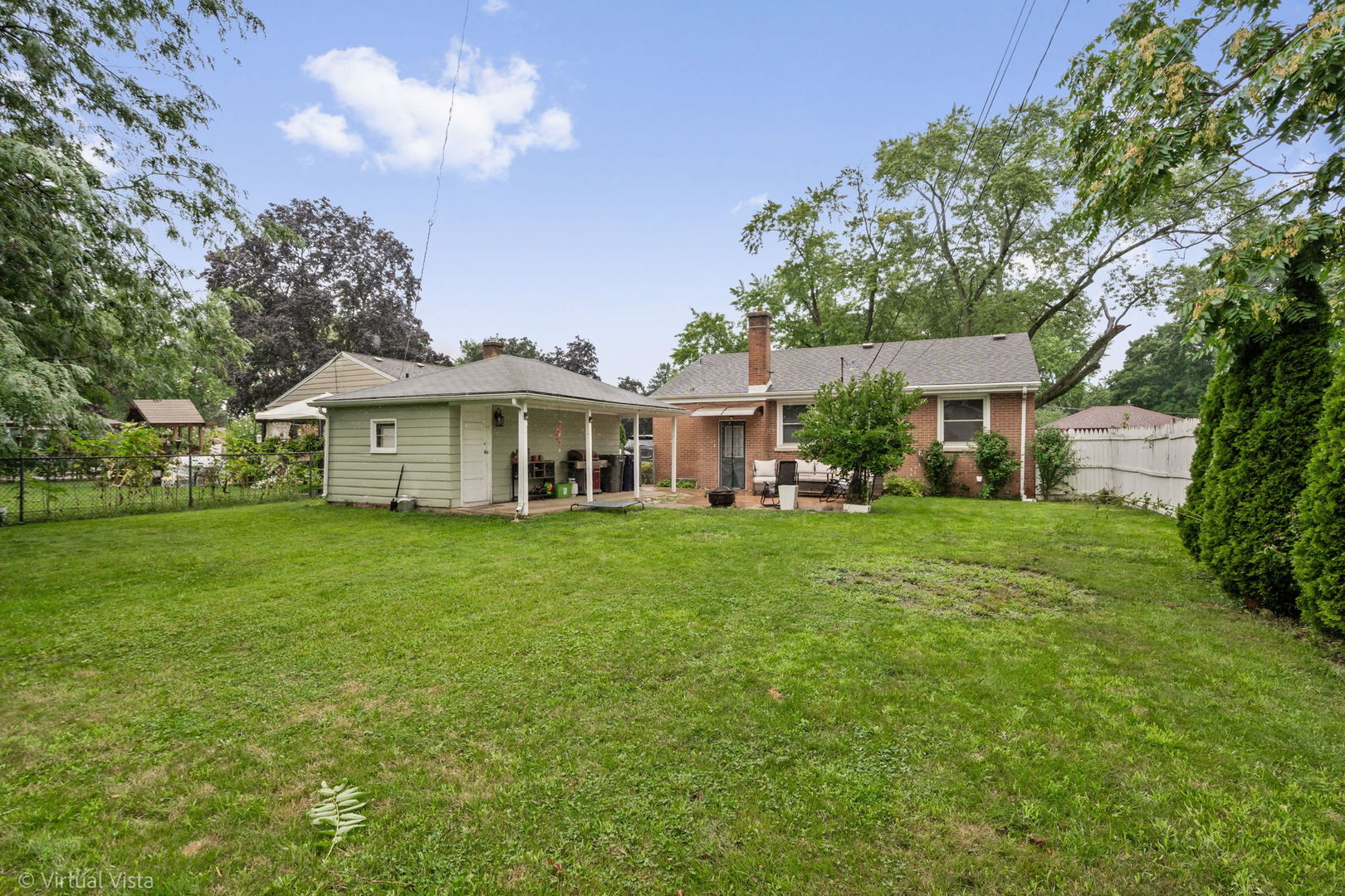 1181 Hiawatha Drive, Elgin, IL 60120