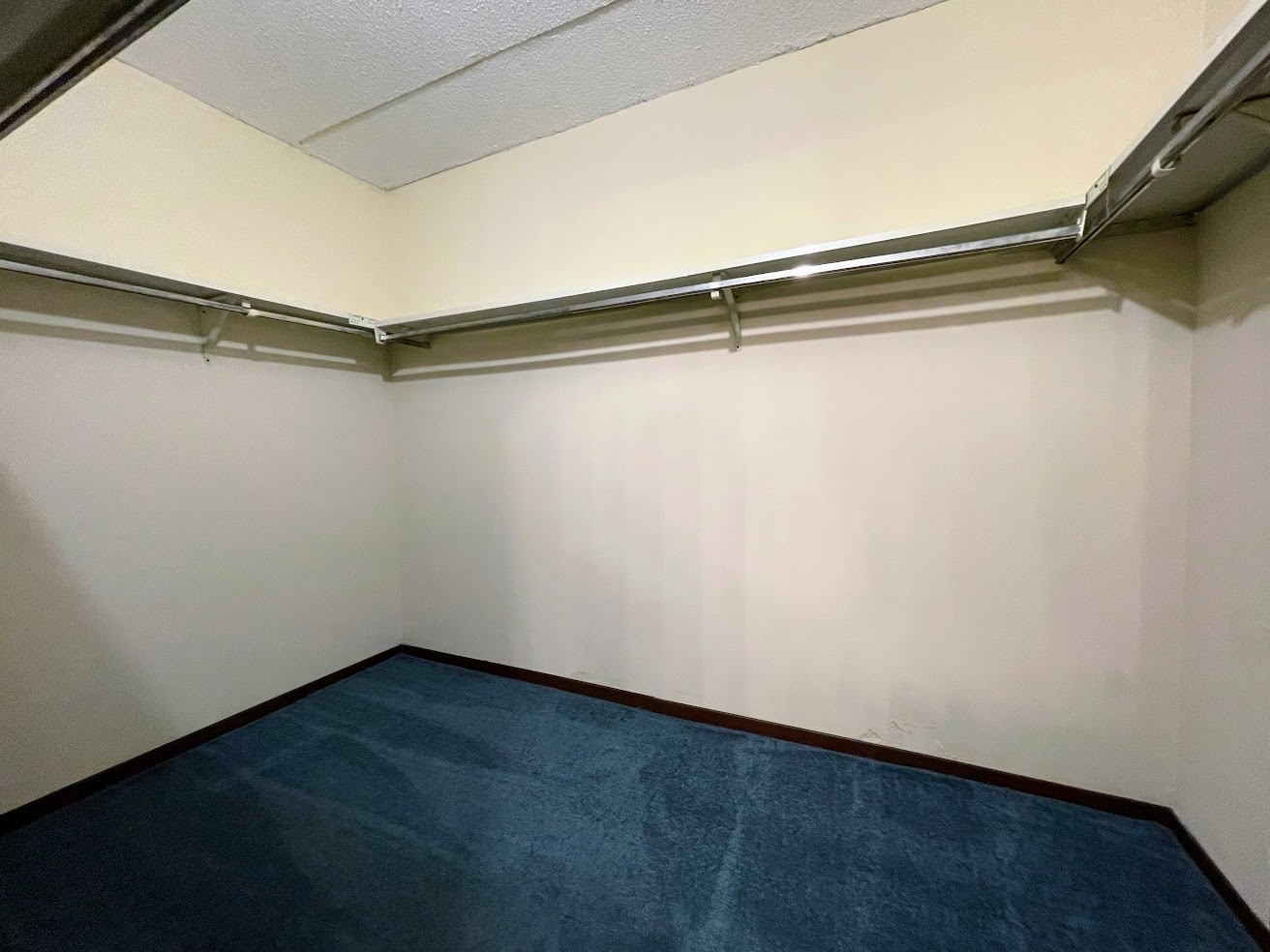 555 Graceland Avenue #206, Des Plaines, IL 60016