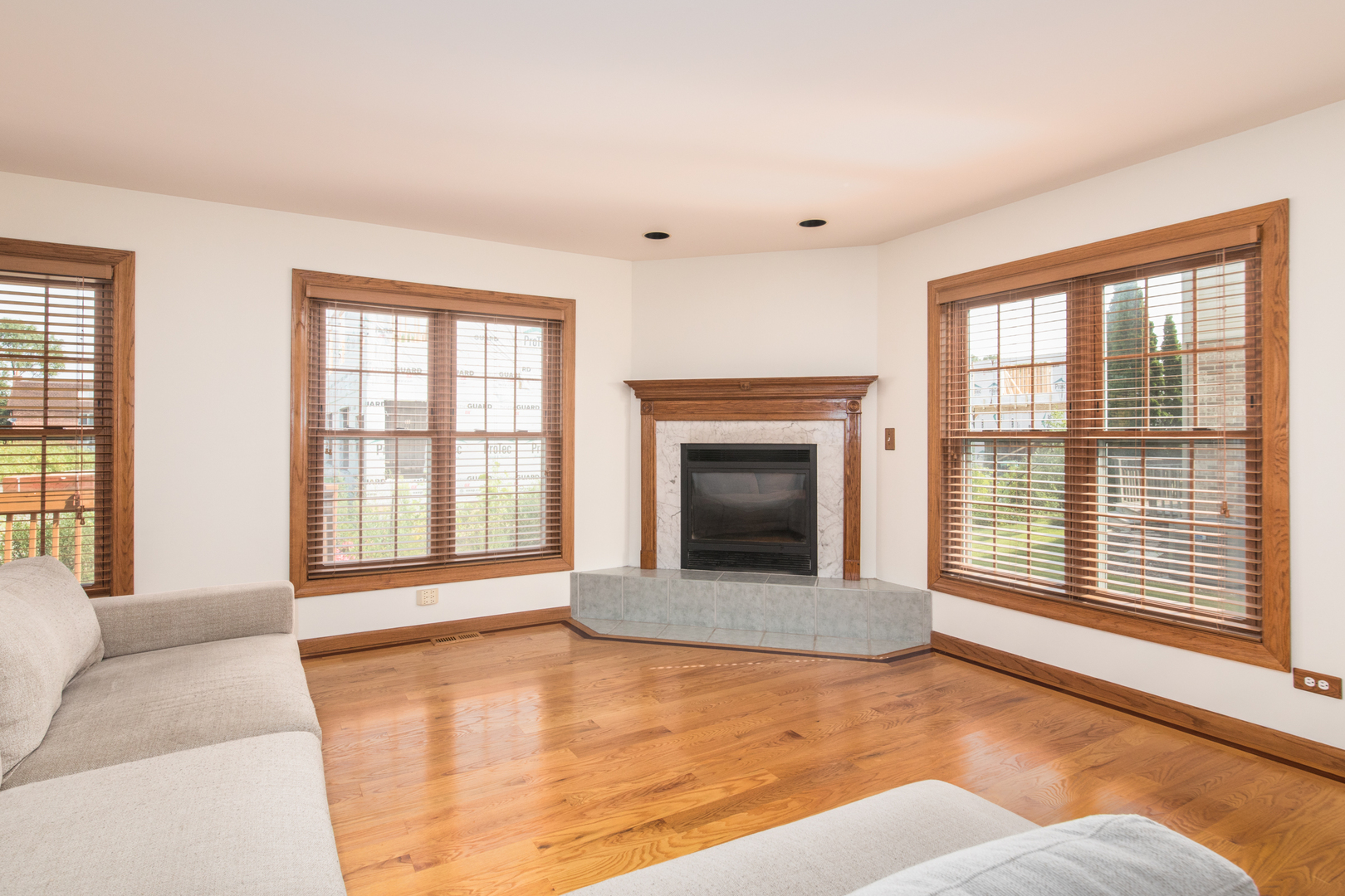 6840 179th Street, Tinley Park, IL 60477
