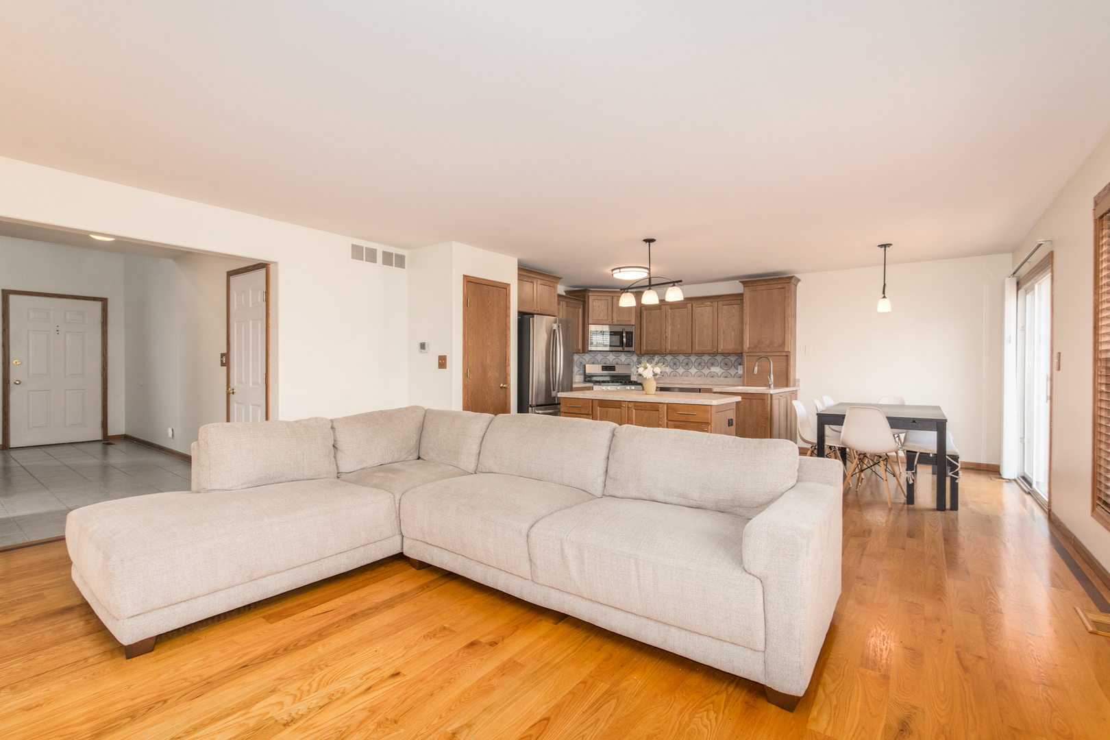 6840 179th Street, Tinley Park, IL 60477