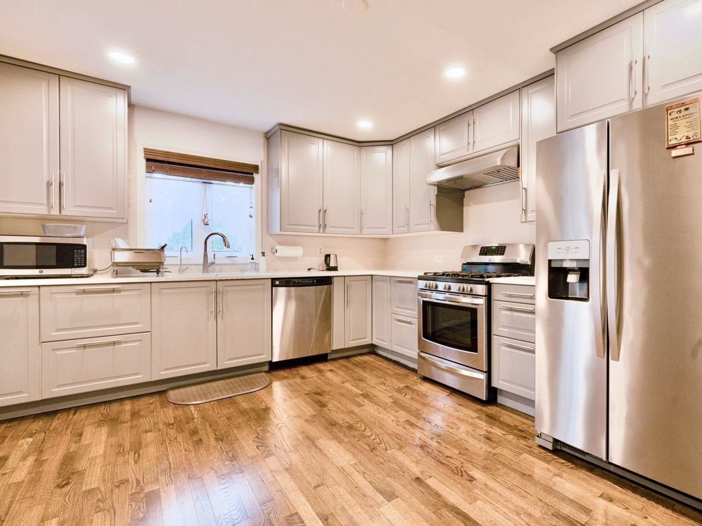 8S492 Bell Drive, Naperville, IL 60565