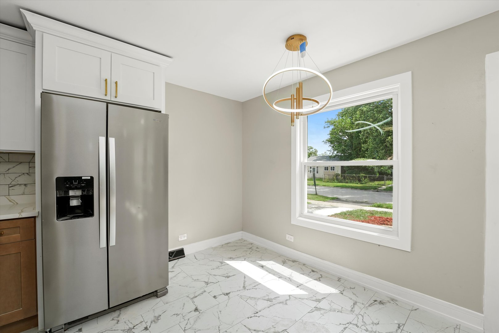 16218 Honore Avenue, Markham, IL 60426