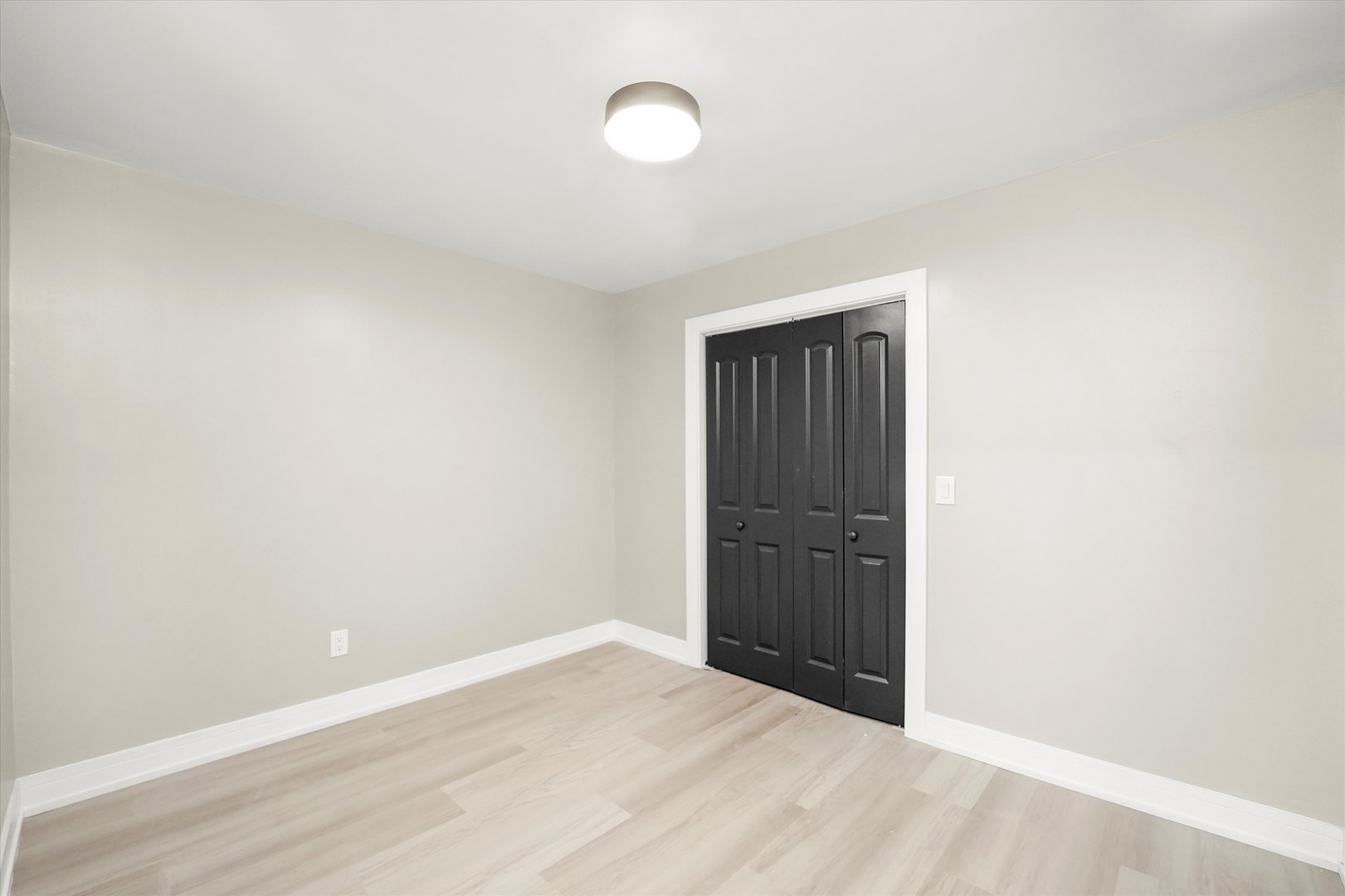 16218 Honore Avenue, Markham, IL 60426