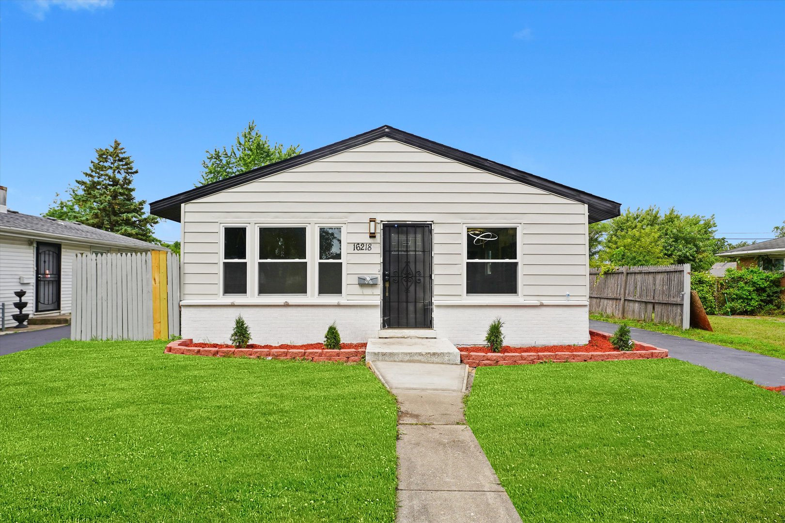 16218 Honore Avenue, Markham, IL 60426