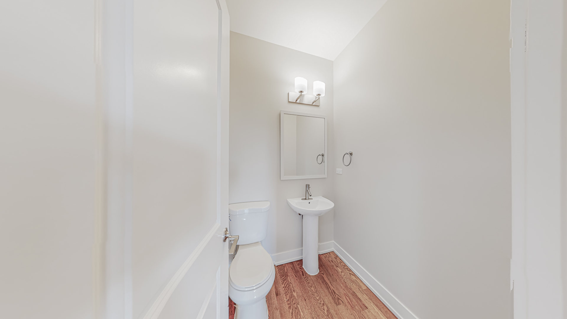 516 Highlands Parkway, Itasca, IL 60143