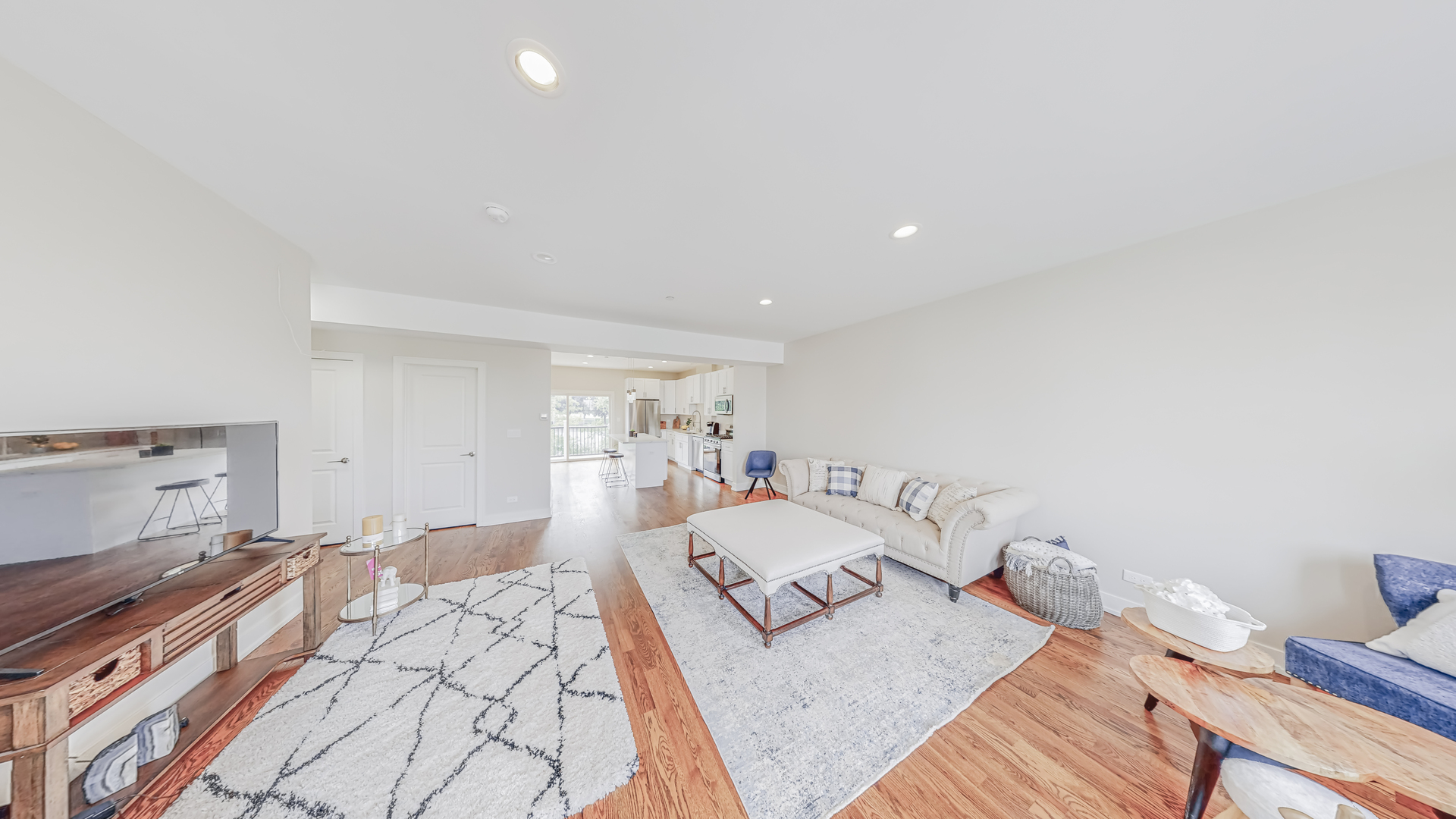 516 Highlands Parkway, Itasca, IL 60143