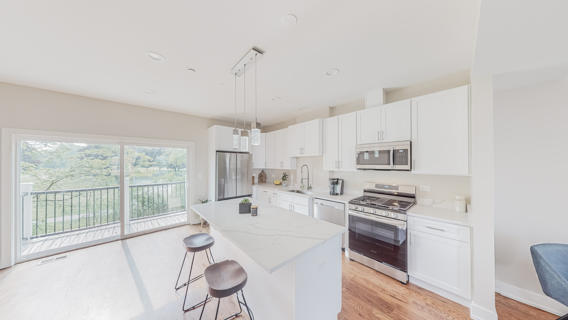 516 Highlands Parkway, Itasca, IL 60143