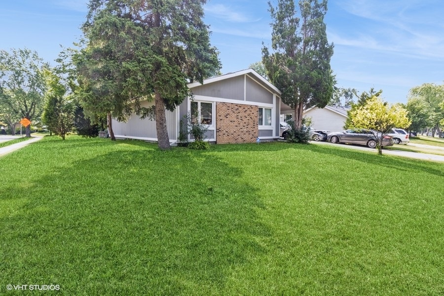 5775 RING Court, Hanover Park, IL 60133