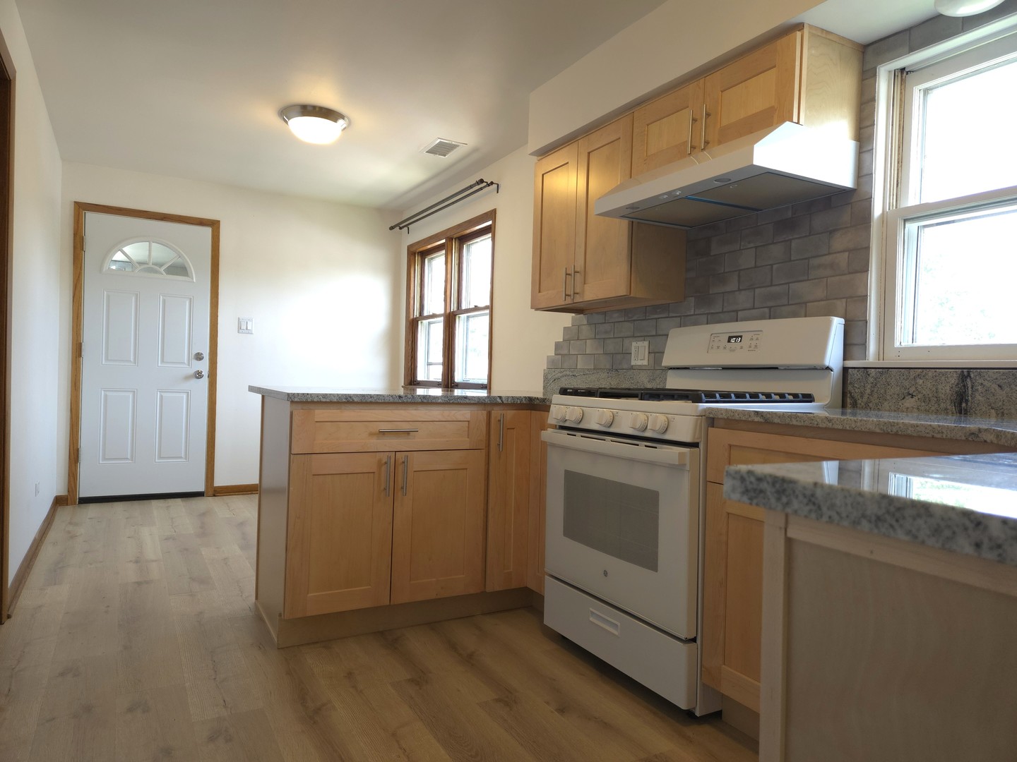 7010 W Diversey Avenue #3, Chicago, IL 60607
