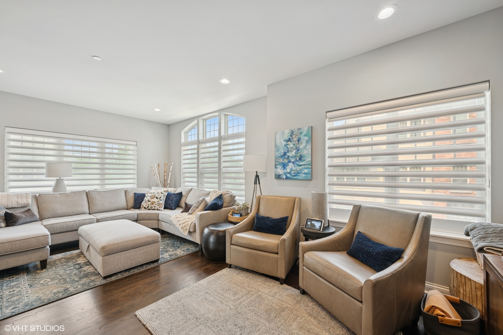 624 Parkside Court, Libertyville, IL 60048