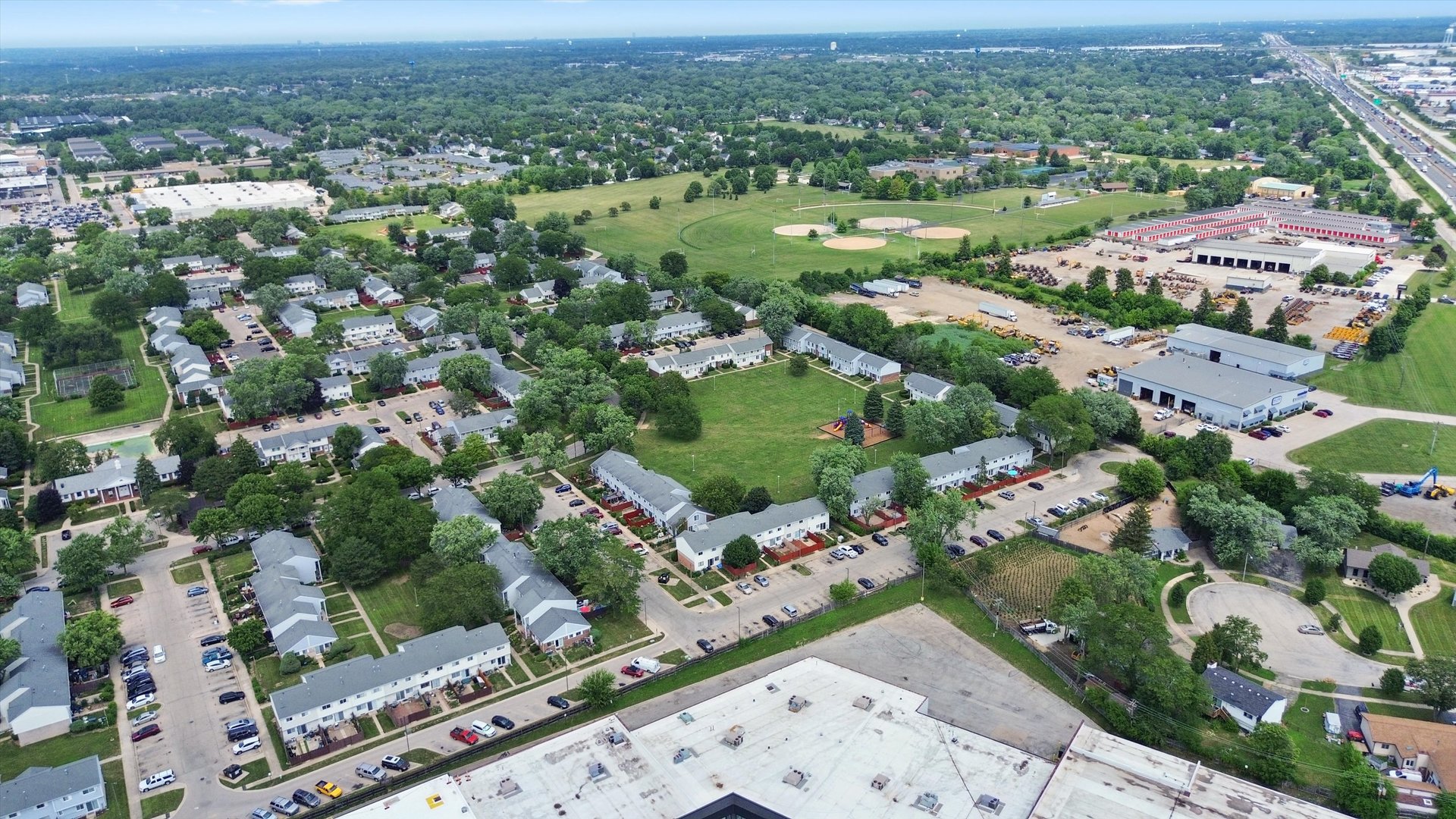423 Yorkshire Square, Bolingbrook, IL 60440