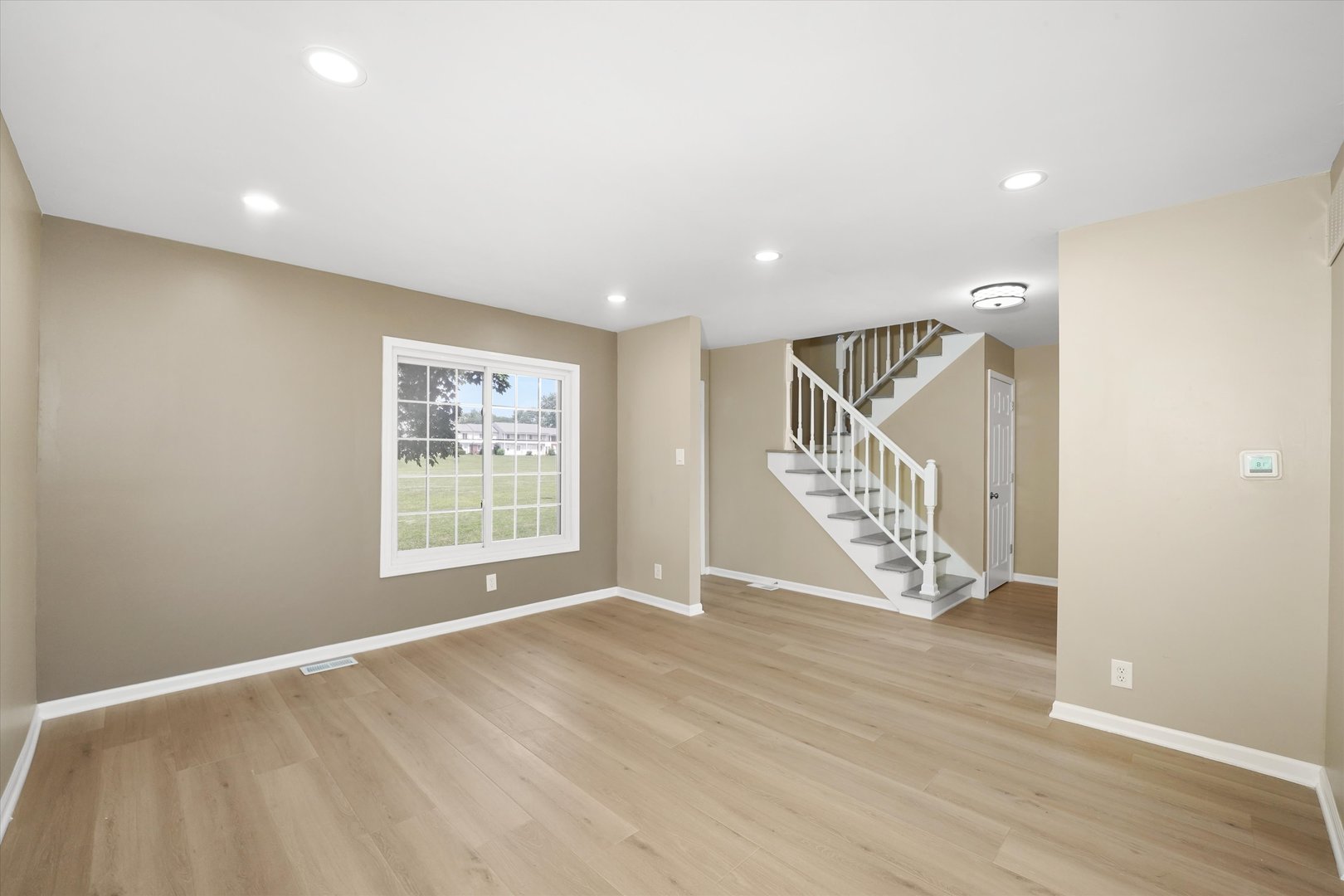 423 Yorkshire Square, Bolingbrook, IL 60440