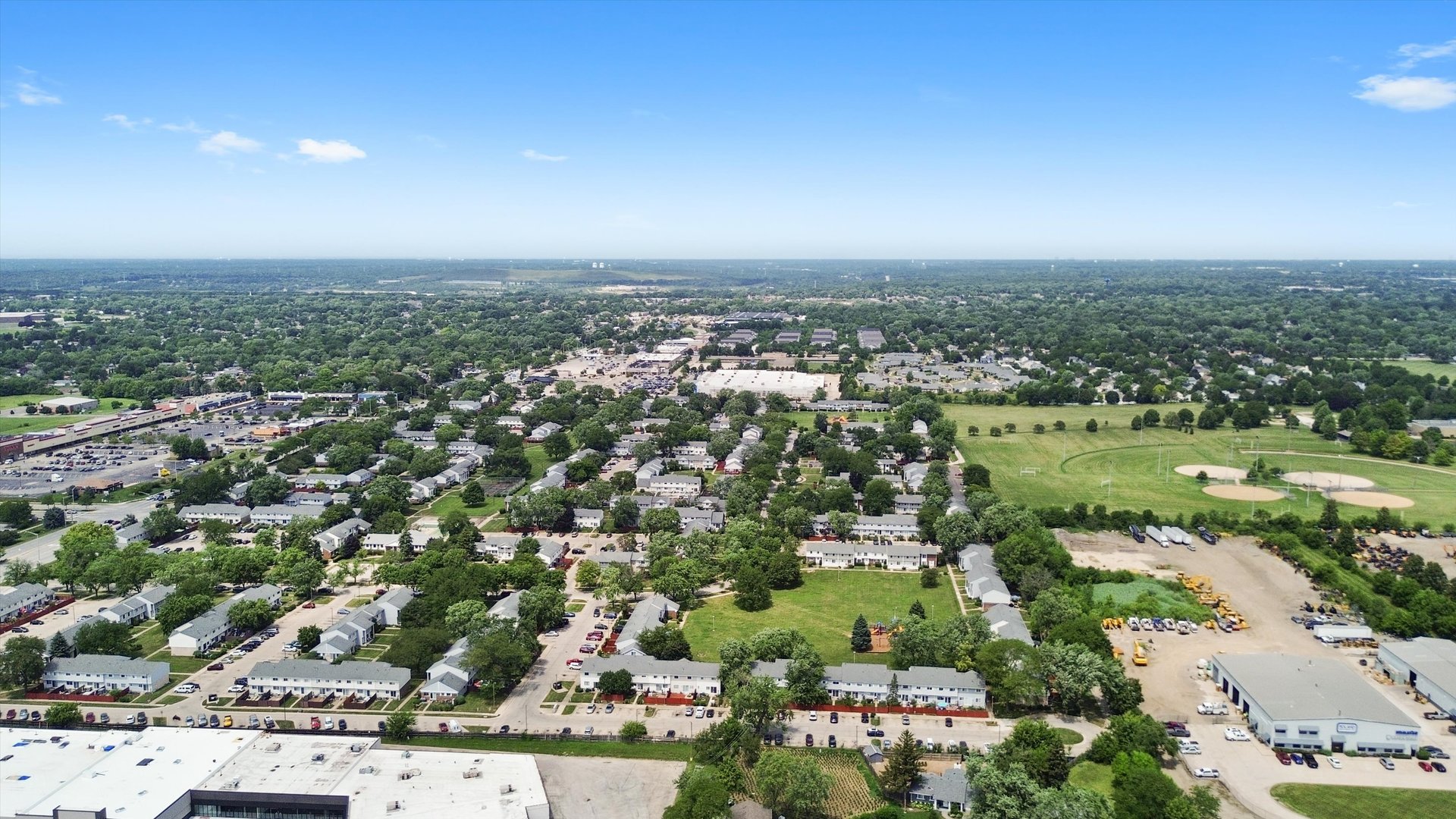 423 Yorkshire Square, Bolingbrook, IL 60440