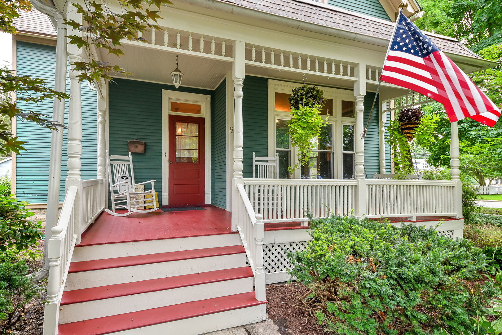 8 N Sleight Street, Naperville, IL 60540