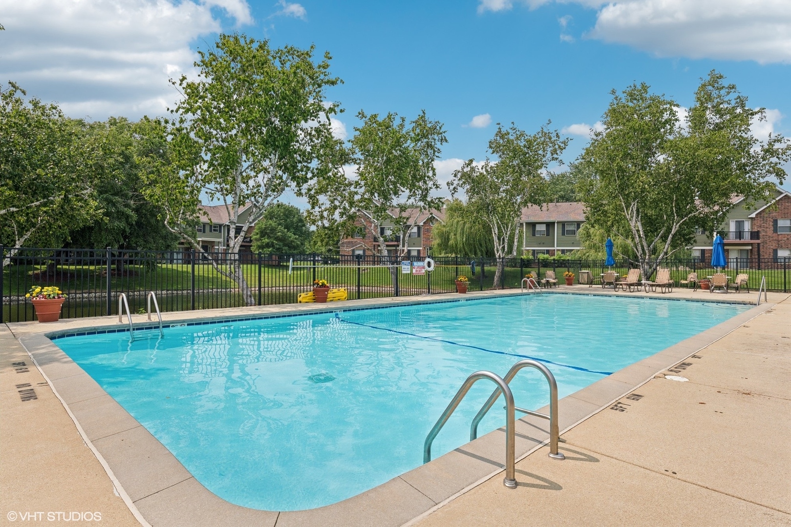 1569 Raymond Drive #201, Naperville, IL 60563