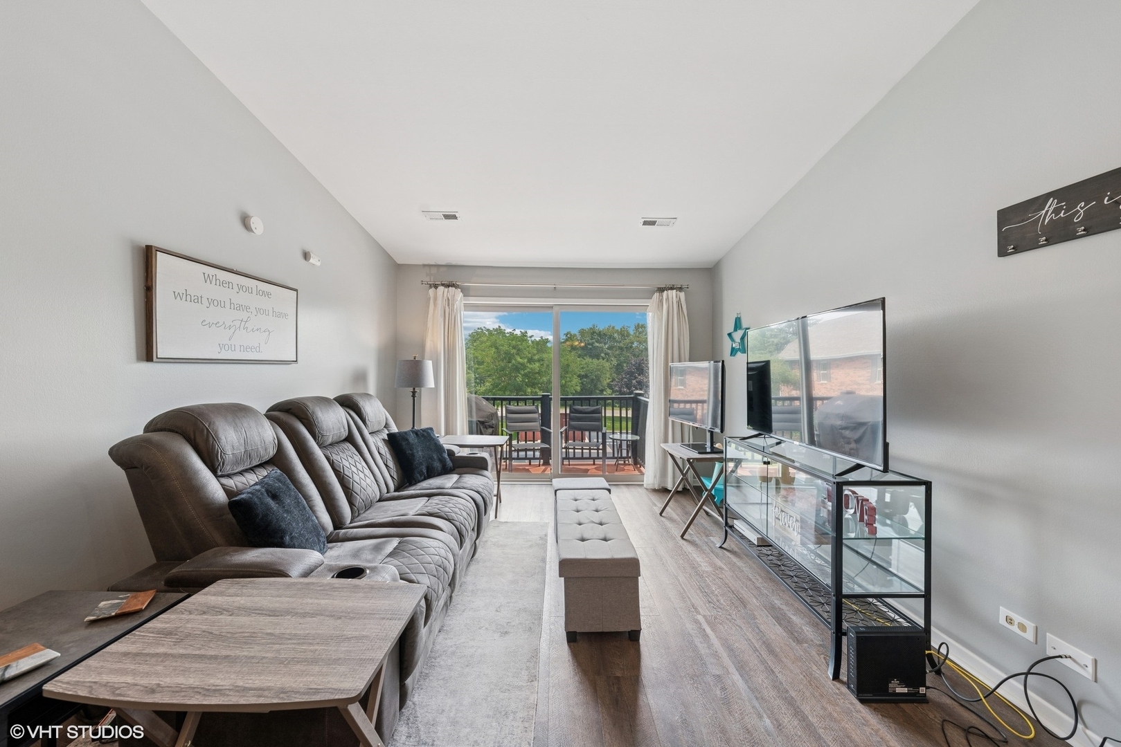 1569 Raymond Drive #201, Naperville, IL 60563