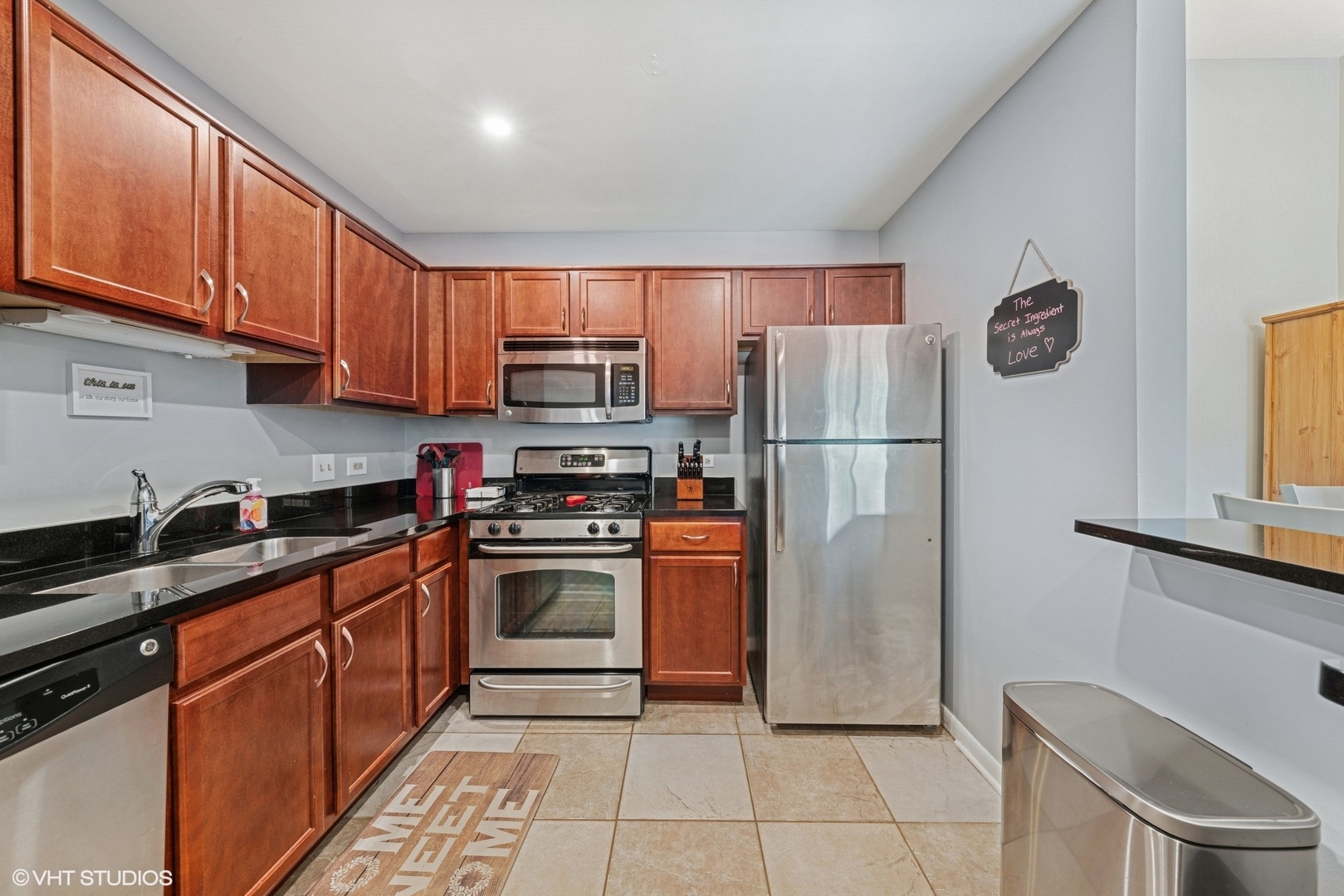 1569 Raymond Drive #201, Naperville, IL 60563