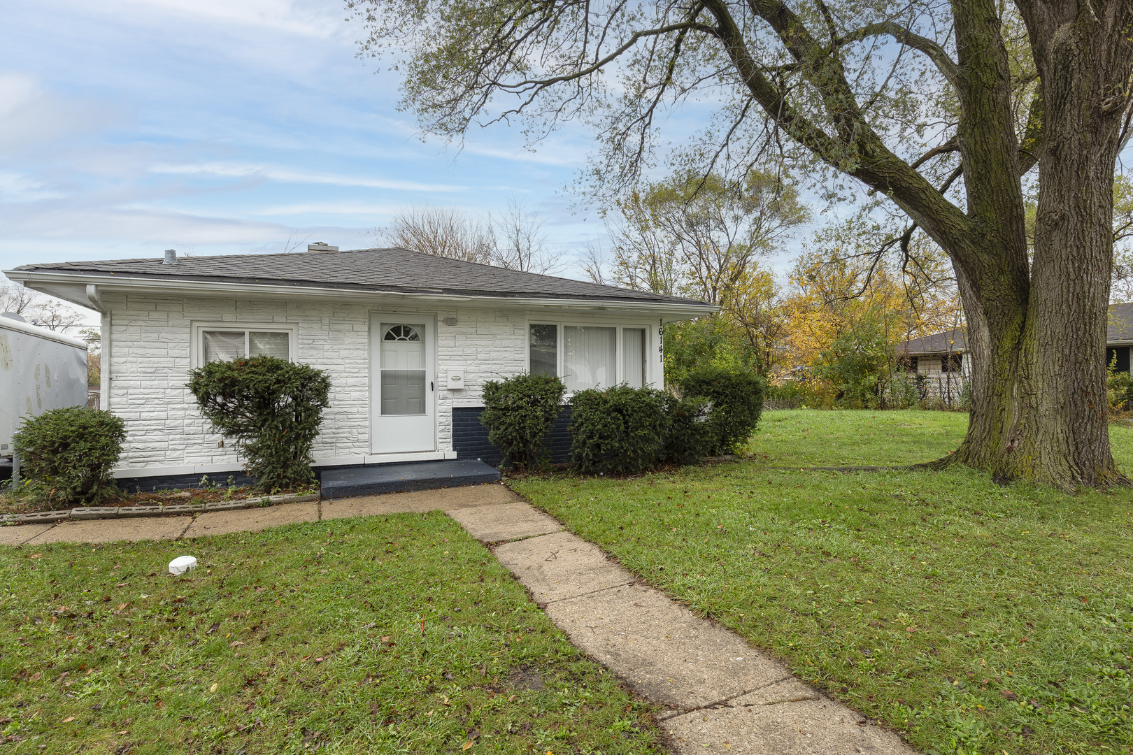 16141 Wood Street, Markham, IL 60428