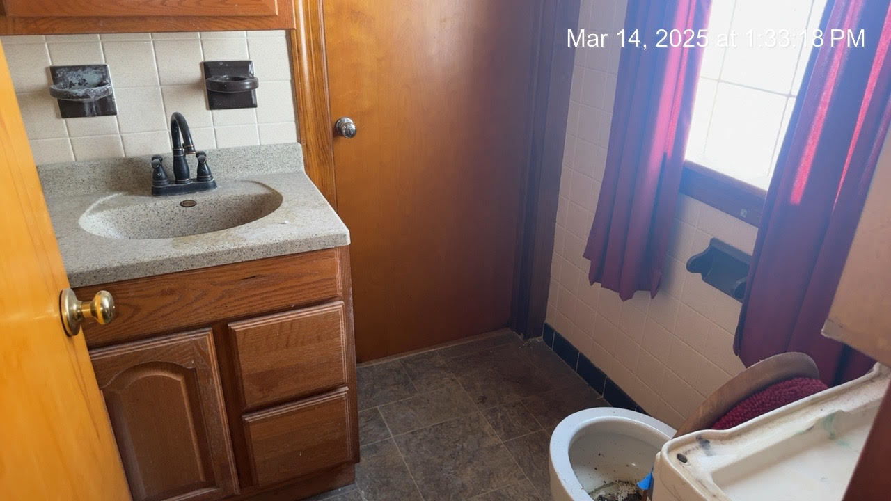 14411 S Parnell Avenue, Riverdale, IL 60827
