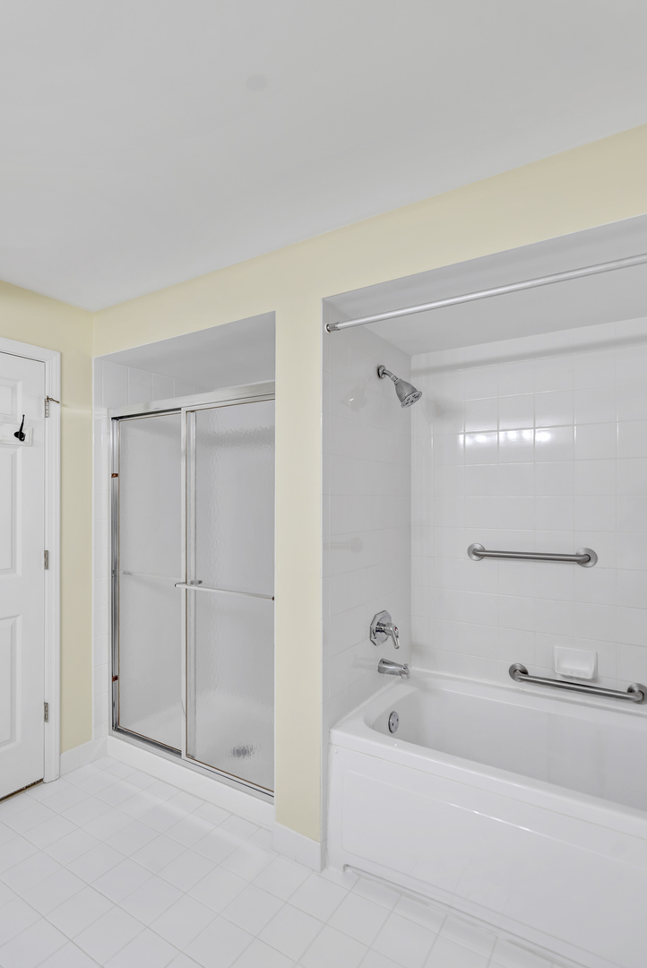 59 S Hale Street #402, Palatine, IL 60067