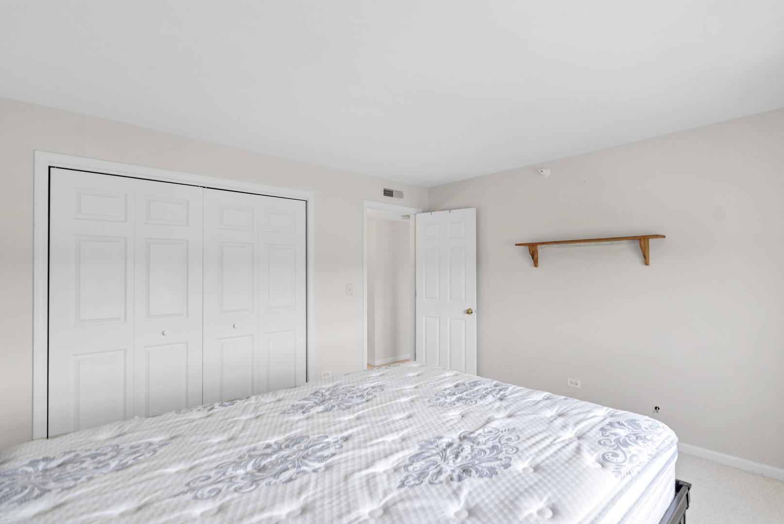 59 S Hale Street #402, Palatine, IL 60067