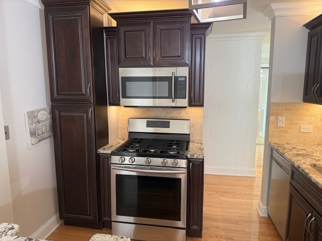 2211 S Highland Avenue #5C, Lombard, IL 60148