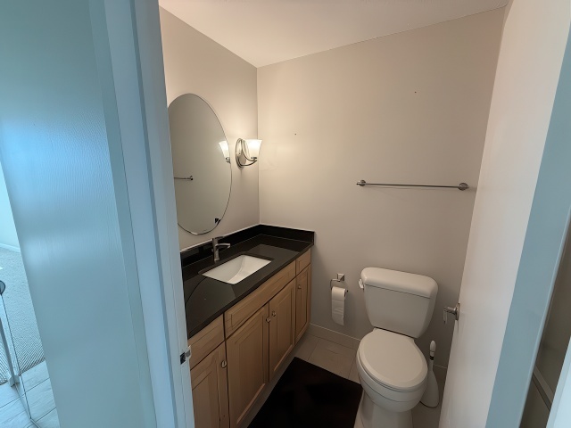 2211 S Highland Avenue #5C, Lombard, IL 60148