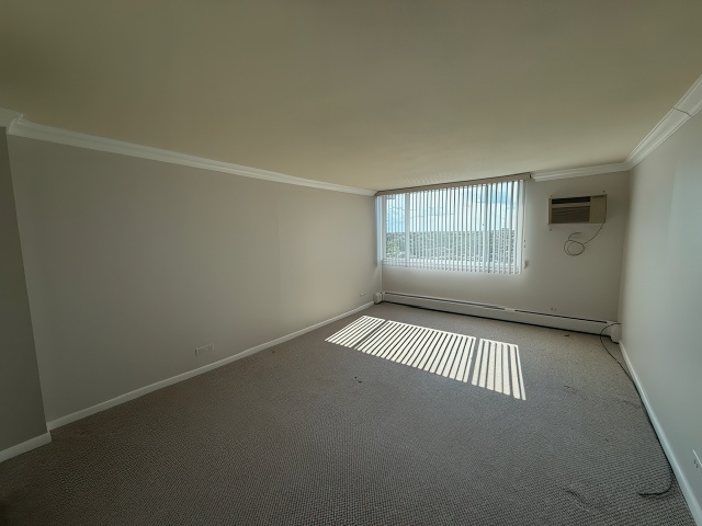 2211 S Highland Avenue #5C, Lombard, IL 60148