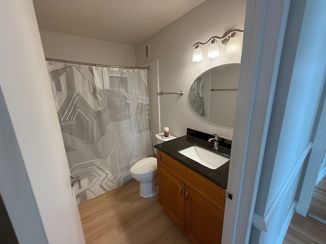 2211 S Highland Avenue #5C, Lombard, IL 60148