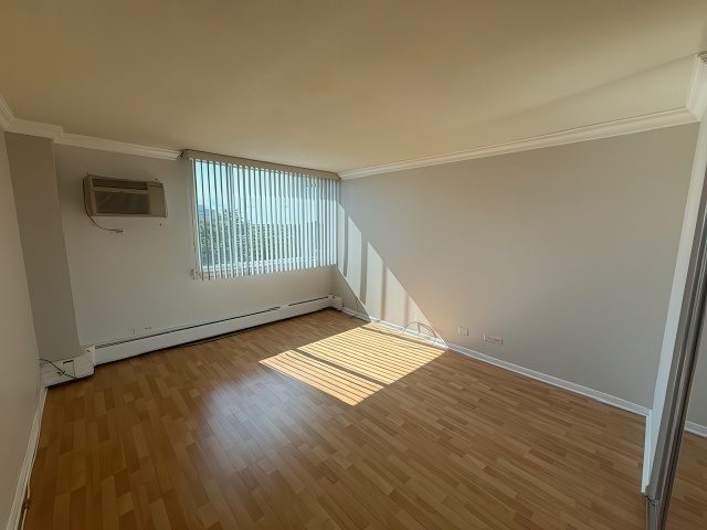 2211 S Highland Avenue #5C, Lombard, IL 60148