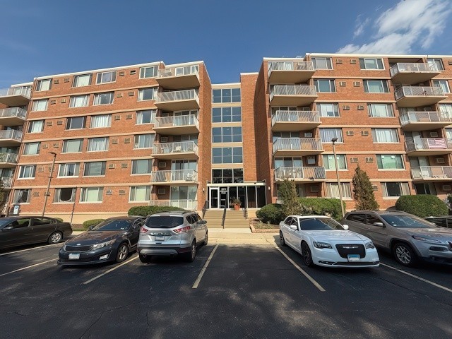 2211 S Highland Avenue #5C, Lombard, IL 60148